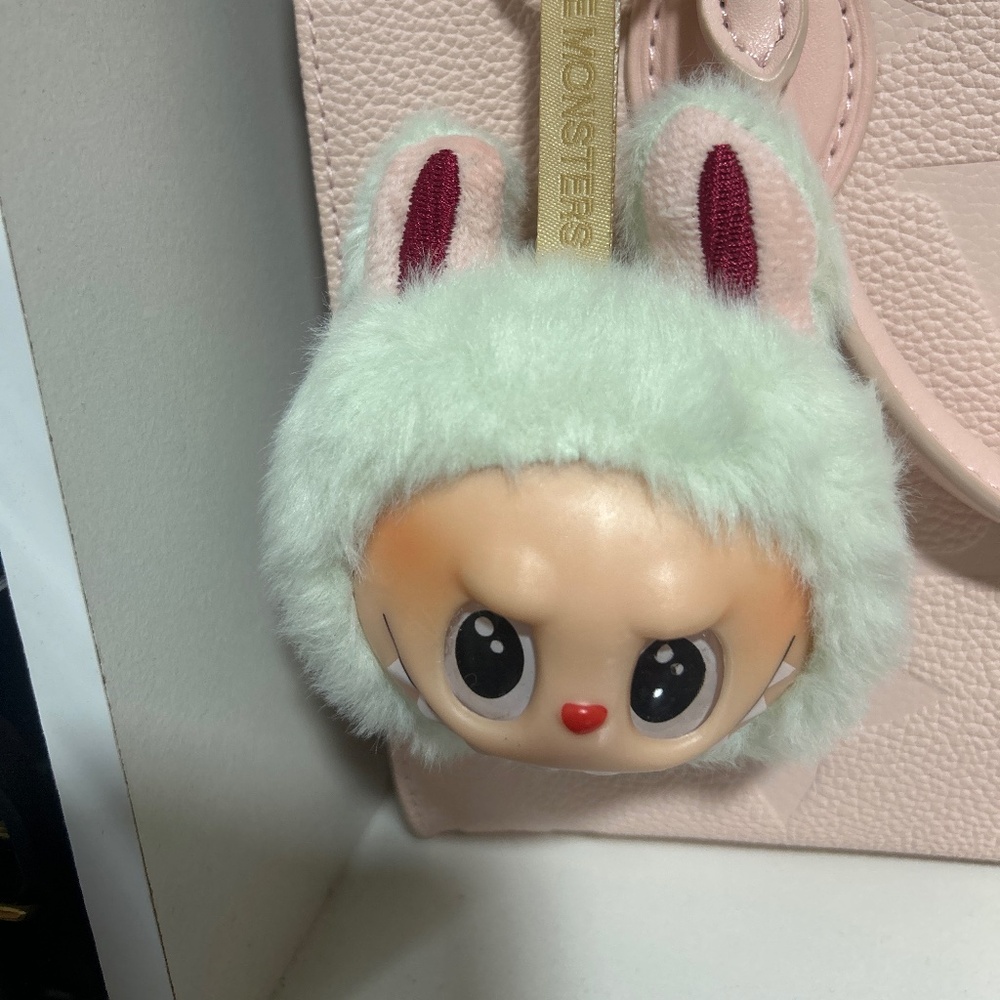 Labubu keychain- green